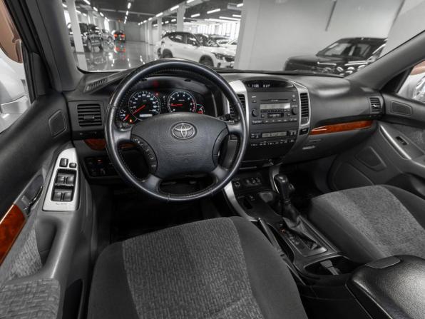 Toyota Land Cruiser Prado 120 Series Рестайлинг с пробегом 2008 года, цена 2 050 000 рублей, 207858 км, внедорожник, Автокод Объявления