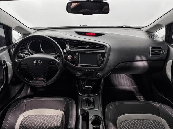Kia Ceed II Рестайлинг с пробегом 2017 года, цена 1 050 000 рублей, 214982 км, универсал, Автокод Объявления