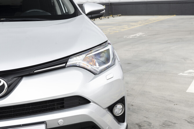 Toyota RAV4 IV (XA40) Рестайлинг с пробегом 2017 года, цена 2 150 000 рублей, 93000 км, внедорожник, Автокод Объявления