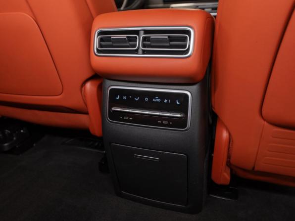 Li Auto (Lixiang) L7 I с пробегом 2023 года, цена 6 340 000 рублей, 38942 км, внедорожник, Автокод Объявления