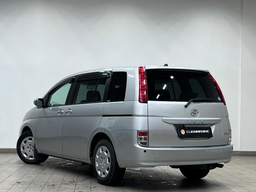Toyota ISis I Рестайлинг Кемерово  - изображение 4