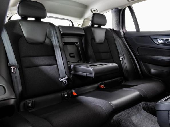Volvo V60 Cross Country II с пробегом 2020 года, цена 3 199 000 рублей, 136575 км, универсал, Автокод Объявления