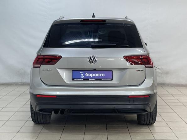 Volkswagen Tiguan II с пробегом 2018 года, цена 2 749 000 рублей, 51376 км, внедорожник, Автокод Объявления