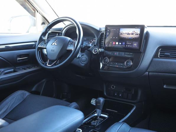 Mitsubishi Outlander III Рестайлинг 2 с пробегом 2017 года, цена 1 900 000 рублей, 186106 км, внедорожник, Автокод Объявления