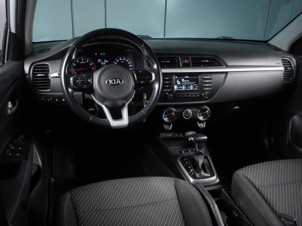 Kia Rio IV с пробегом 2018 года, цена 1 340 000 рублей, 147932 км, седан, Автокод Объявления