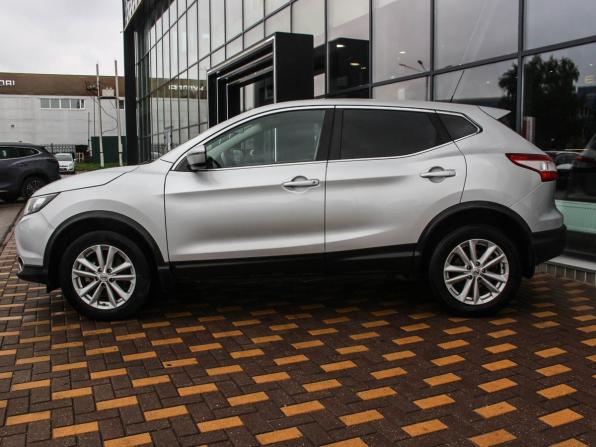 Nissan Qashqai II с пробегом 2016 года, цена 1 450 000 рублей, 129259 км, внедорожник, Автокод Объявления