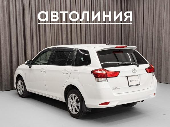 Toyota Corolla XI (E160 E170) Рестайлинг 2 с пробегом 2018 года, цена 1 135 000 рублей, 117000 км, универсал, Автокод Объявления