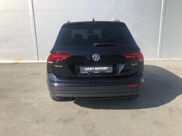 Volkswagen Tiguan II с пробегом 2020 года, цена 2 444 000 рублей, 118537 км, внедорожник, Автокод Объявления