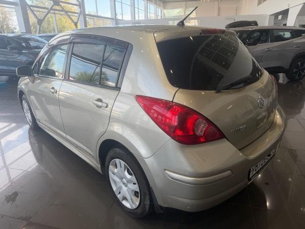Nissan Tiida I Рестайлинг с пробегом 2010 года, цена 695 000 рублей, 225000 км, хэтчбек, Автокод Объявления