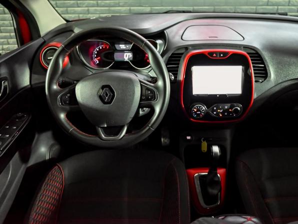 Renault Kaptur I с пробегом 2019 года, цена 1 570 000 рублей, 50986 км, внедорожник, Автокод Объявления