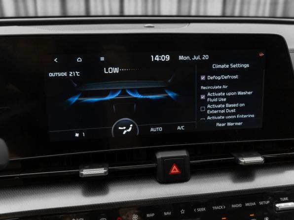 Kia Sportage V с пробегом 2025 года, цена 3 980 000 рублей, 15636 км, внедорожник, Автокод Объявления
