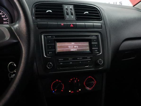 Volkswagen Polo V Рестайлинг с пробегом 2016 года, цена 999 000 рублей, 205395 км, седан, Автокод Объявления
