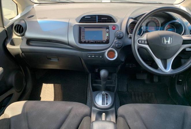 Honda Fit III с пробегом 2013 года, цена 795 000 рублей, 92814 км, хэтчбек, Автокод Объявления