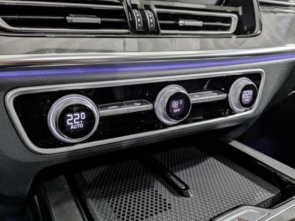 Hongqi HS5 I Рестайлинг с пробегом 2025 года, цена 3 850 000 рублей, 7082 км, внедорожник, Автокод Объявления