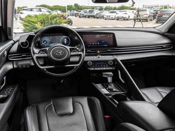 Hyundai Avante VII с пробегом 2020 года, цена 1 749 000 рублей, 96255 км, седан, Автокод Объявления