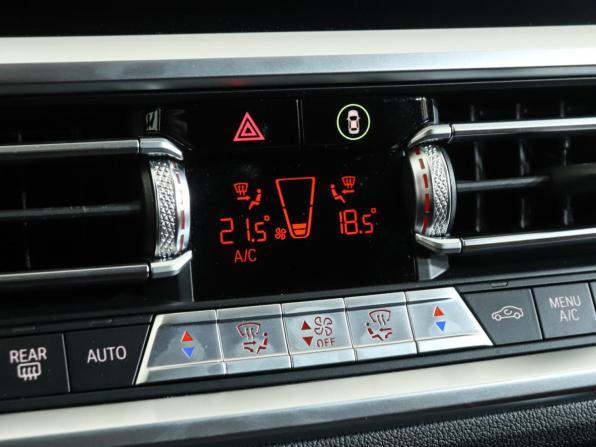 BMW 3 серии VII (G2x) с пробегом 2021 года, цена 4 130 000 рублей, 95050 км, седан, Автокод Объявления
