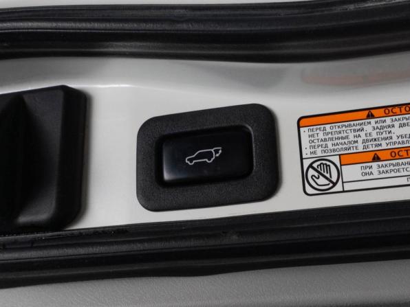 Toyota Land Cruiser 200 Series Рестайлинг 2 с пробегом 2016 года, цена 6 399 000 рублей, 275453 км, внедорожник, Автокод Объявления