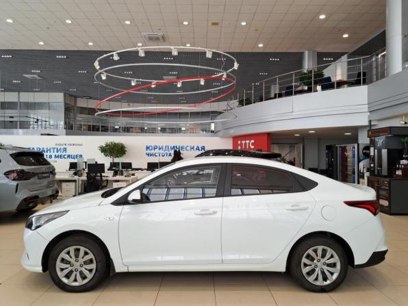Hyundai Solaris II Рестайлинг с пробегом 2020 года, цена 1 130 000 рублей, 132316 км, седан, Автокод Объявления