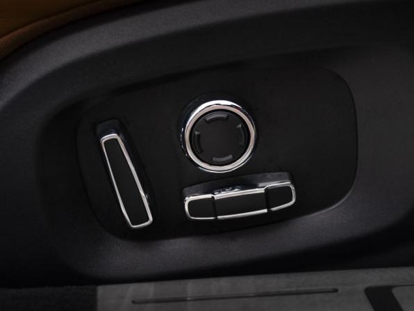 Jaguar XJ IV (X351) Рестайлинг с пробегом 2018 года, цена 3 450 000 рублей, 80250 км, седан, Автокод Объявления