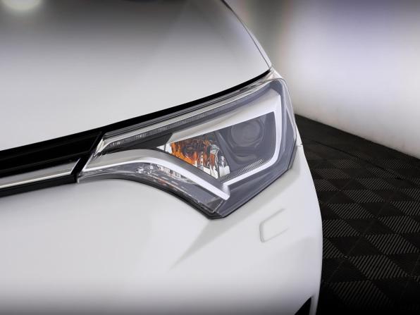 Toyota RAV4 IV (XA40) Рестайлинг с пробегом 2018 года, цена 2 350 000 рублей, 97521 км, внедорожник, Автокод Объявления