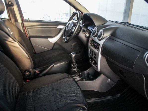Renault Sandero II с пробегом 2013 года, цена 499 000 рублей, 88133 км, хэтчбек, Автокод Объявления