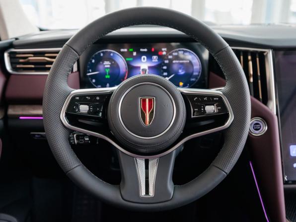 Hongqi HS7 II с пробегом 2025 года, цена 5 590 000 рублей, 4 км, внедорожник, Автокод Объявления