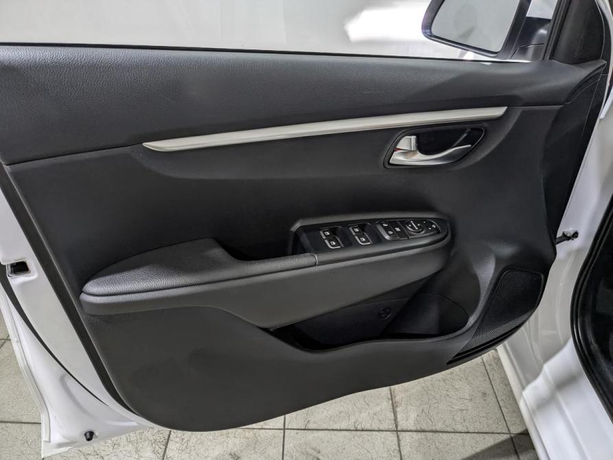 Kia Rio IV Рестайлинг Химки  - изображение 19
