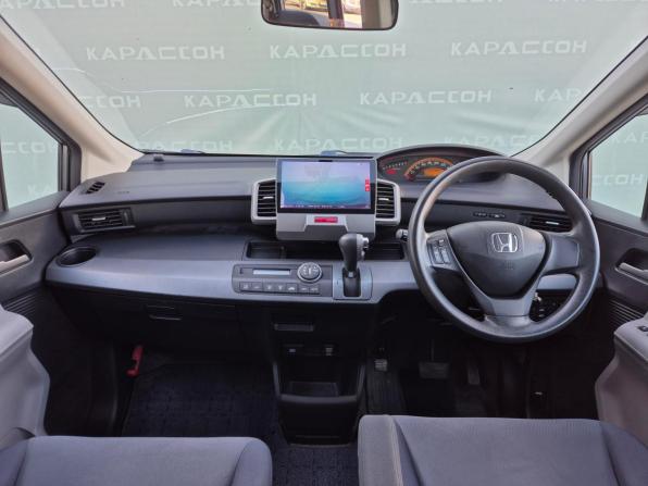 Honda Freed I с пробегом 2009 года, цена 985 000 рублей, 74203 км, компактвэн, Автокод Объявления