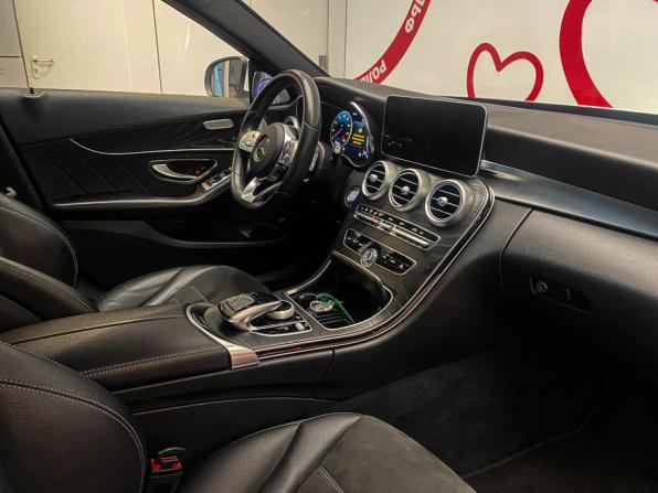 Mercedes-Benz C-Класс IV (W205) Рестайлинг с пробегом 2018 года, цена 2 490 000 рублей, 102700 км, седан, Автокод Объявления