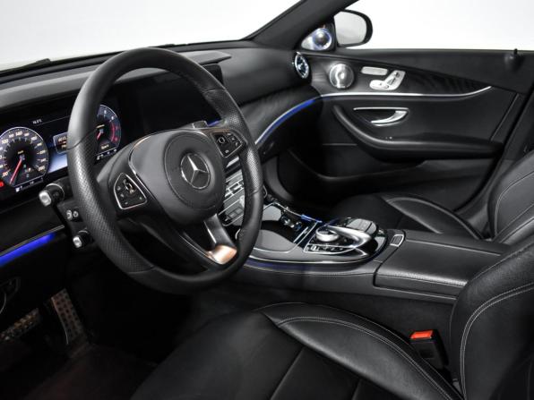Mercedes-Benz E-Класс V (W213 S213 C238) с пробегом 2017 года, цена 3 185 325 рублей, 79689 км, седан, Автокод Объявления