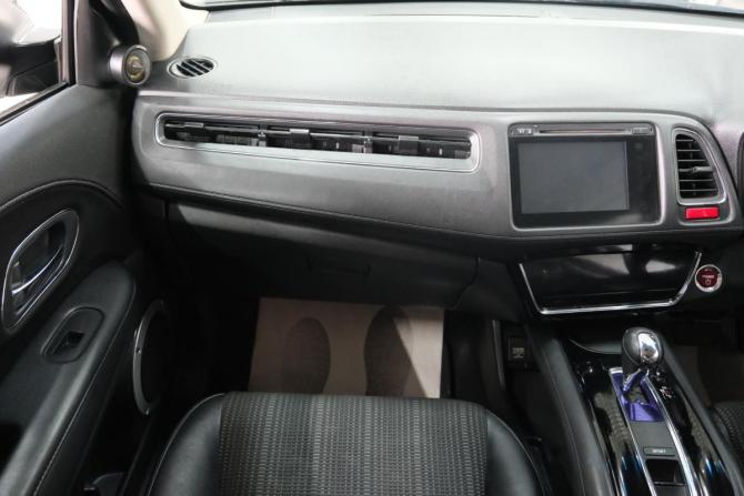 Honda Vezel I с пробегом 2013 года, цена 1 669 000 рублей, 130000 км, внедорожник, Автокод Объявления