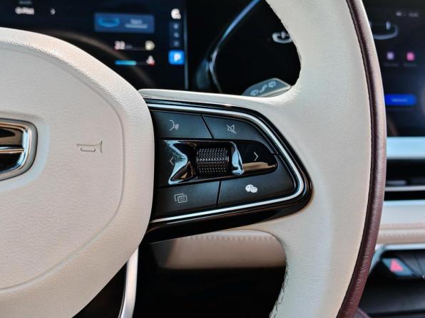 Geely Monjaro I с пробегом 2023 года, цена 2 980 000 рублей, 51816 км, внедорожник, Автокод Объявления