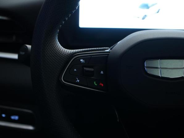 Geely Coolray I Рестайлинг с пробегом 2024 года, цена 2 477 895 рублей, 5846 км, внедорожник, Автокод Объявления