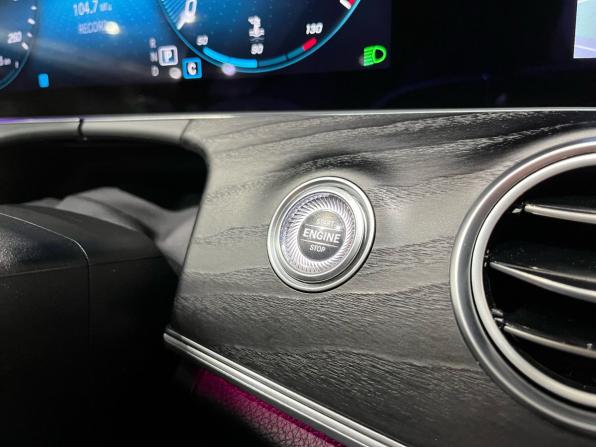 Mercedes-Benz E-Класс V (W213 S213 C238) Рестайлинг с пробегом 2020 года, цена 4 340 000 рублей, 51000 км, седан, Автокод Объявления