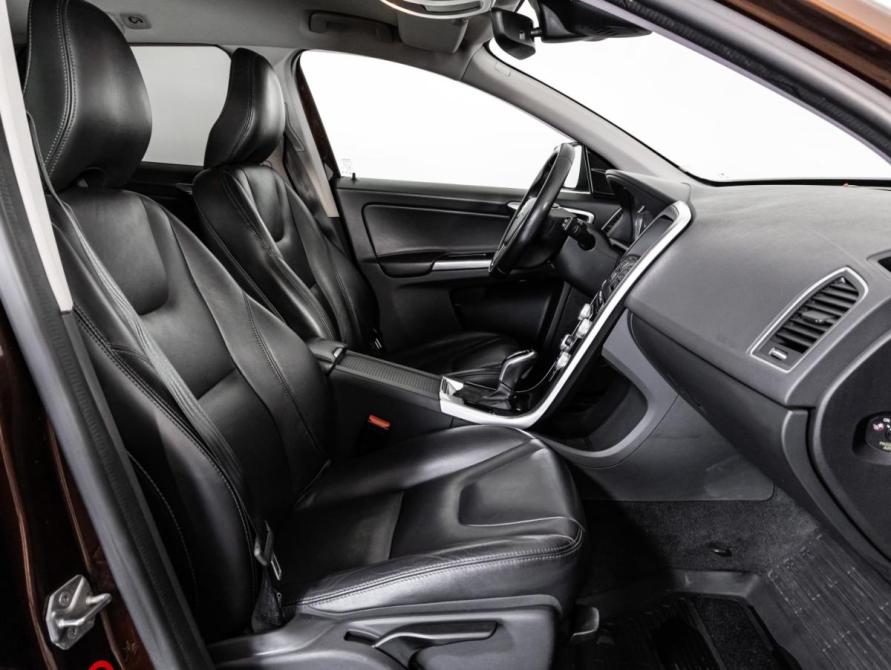 Volvo XC60 I Рестайлинг Санкт-Петербург  - изображение 21
