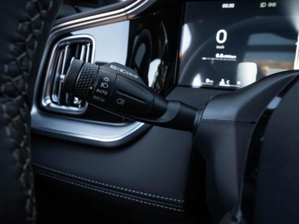 Geely Monjaro I Рестайлинг 2 с пробегом 2025 года, цена 4 103 777 рублей, 50 км, внедорожник, Автокод Объявления