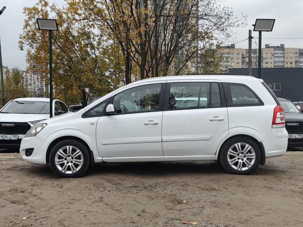 Opel Zafira B Рестайлинг с пробегом 2013 года, цена 549 000 рублей, 348000 км, компактвэн, Автокод Объявления