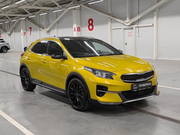 Kia XCeed I с пробегом 2021 года, цена 2 100 000 рублей, 121200 км, хэтчбек, Автокод Объявления