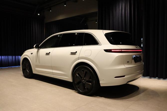 Li Auto (Lixiang) L7 I Рестайлинг с пробегом 2025 года, цена 8 990 000 рублей, 5 км, внедорожник, Автокод Объявления