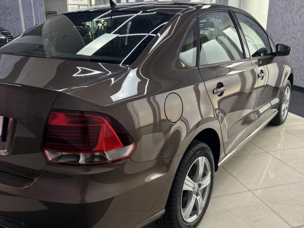 Volkswagen Polo V Рестайлинг с пробегом 2016 года, цена 1 399 000 рублей, 58254 км, седан, Автокод Объявления