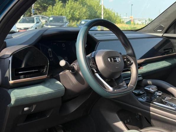 Geely Monjaro I с пробегом 2024 года, цена 3 295 000 рублей, 52391 км, внедорожник, Автокод Объявления