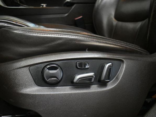 Volkswagen Touareg II с пробегом 2011 года, цена 1 749 000 рублей, 288888 км, внедорожник, Автокод Объявления