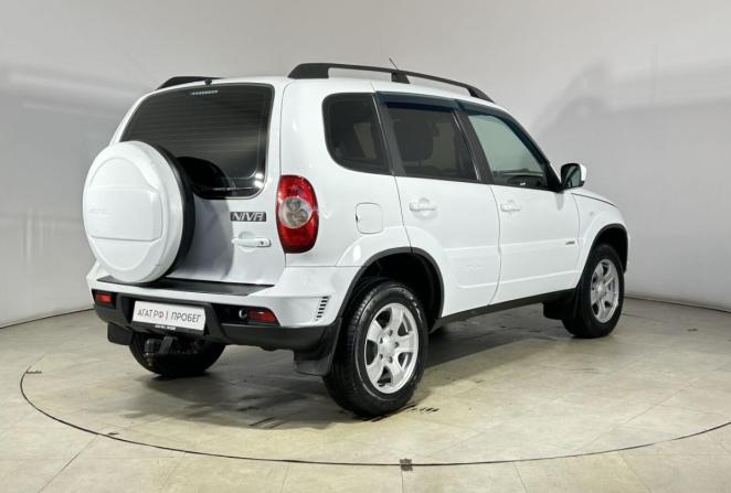 Chevrolet Niva I Рестайлинг с пробегом 2017 года, цена 895 000 рублей, 91779 км, внедорожник, Автокод Объявления