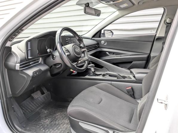 Hyundai Elantra VII (CN7) с пробегом 2022 года, цена 1 960 000 рублей, 70157 км, седан, Автокод Объявления