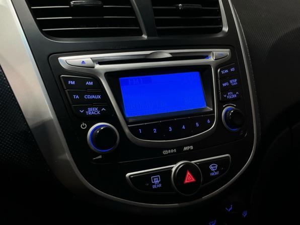 Hyundai Solaris I с пробегом 2011 года, цена 680 000 рублей, 131497 км, хэтчбек, Автокод Объявления