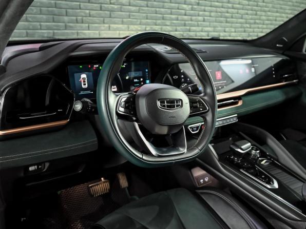Geely Monjaro I с пробегом 2023 года, цена 3 490 000 рублей, 70899 км, внедорожник, Автокод Объявления