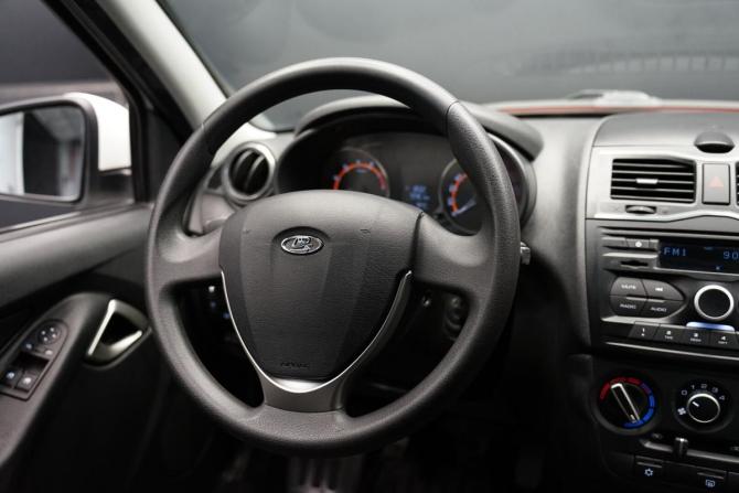 Lada (ВАЗ) Granta I Рестайлинг с пробегом 2019 года, цена 740 000 рублей, 45000 км, универсал, Автокод Объявления