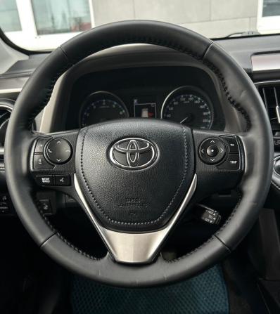 Toyota RAV4 IV (XA40) Рестайлинг с пробегом 2018 года, цена 2 690 000 рублей, 94940 км, внедорожник, Автокод Объявления