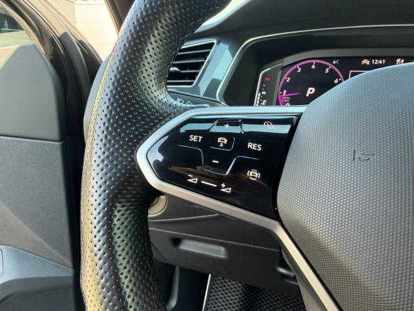 Volkswagen Tiguan II Рестайлинг с пробегом 2021 года, цена 3 975 000 рублей, 69300 км, внедорожник, Автокод Объявления