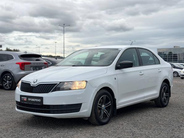 Skoda Rapid I с пробегом 2016 года, цена 835 000 рублей, 225331 км, лифтбек, Автокод Объявления